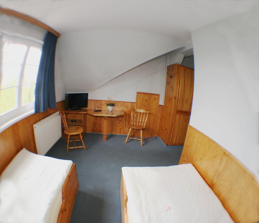 Landgasthof Zur Krummen Linde Stolpe  Room photo